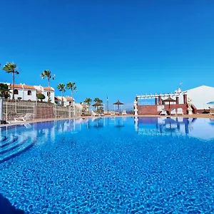 https://deluxe-sea-view-villas-canarias.tenerifehoteles.net
